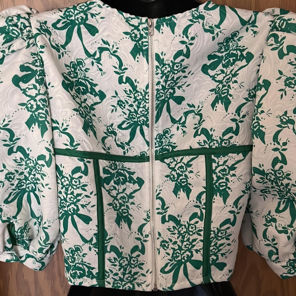 Puffy sleeved crop top - Picture 6 of 7